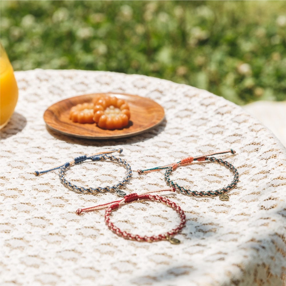 MARCOROHO プレッツェス_おばあちゃんの仕事寄付ブレスレット