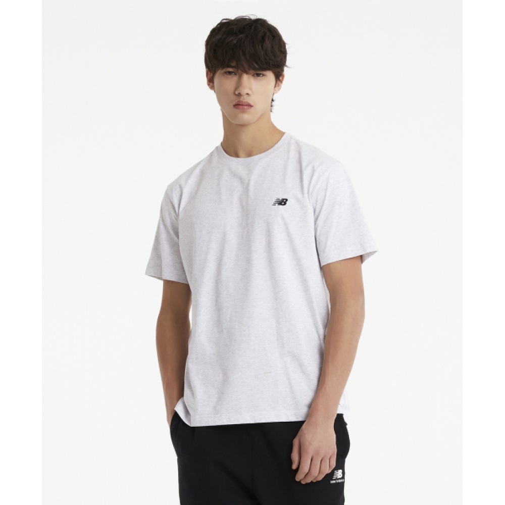 ニューバランス NBNEF21403/UNI エッセンシャルスモールロゴショートスリーブ Tシャツ (ライトグレー)