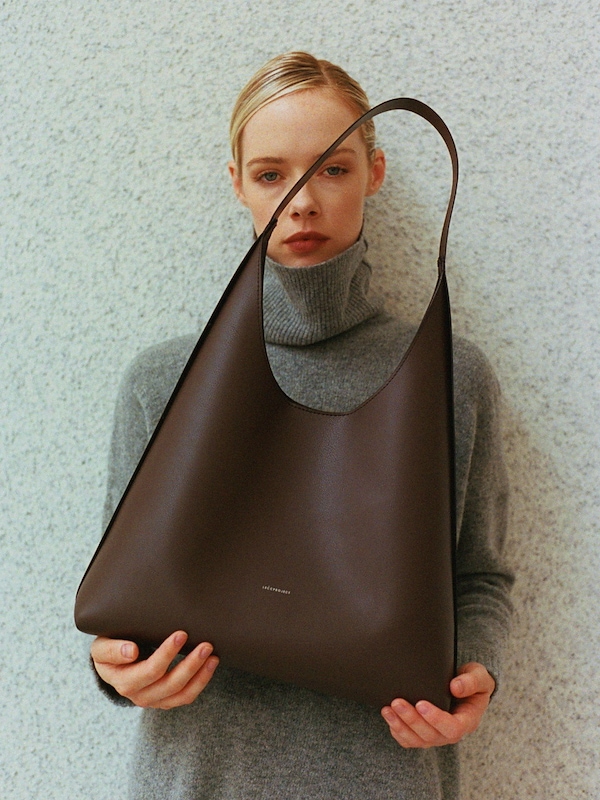 ☆LECC PROJECT☆LOG HOBO BAG 人気 韓国 ショルダーバッグ ☆LECC PROJECT☆LOG HOBO BAG 人気 韓国 ショルダーバッグ