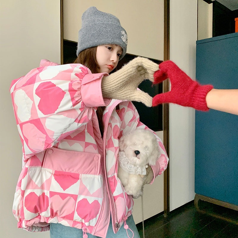 ピンクのハートプリントデザインのセンスダウンジャケット冬の新しい短い肥厚ジャケット女性の潮の爆発韓国語バージョン 9,005円