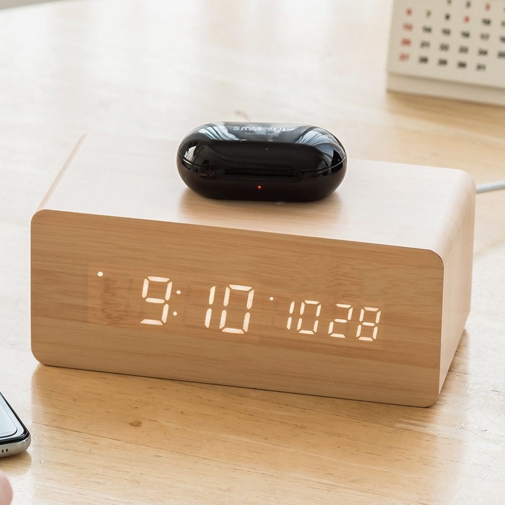 フライトウッドワイヤレス充電デートLED卓上時計+ USBアダプター/good design/クイック配送