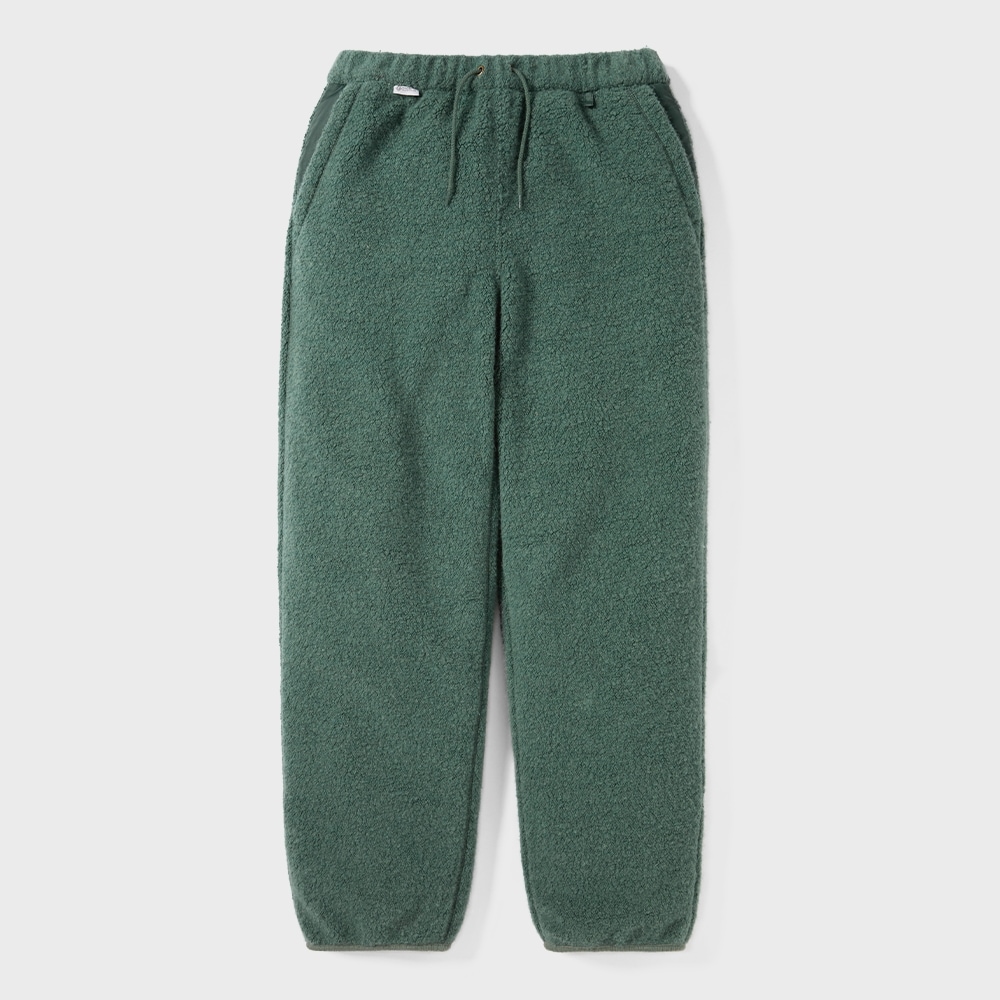 これは決してあのゴアテックスウィンドストッパーウールフリースパンツティールではありません