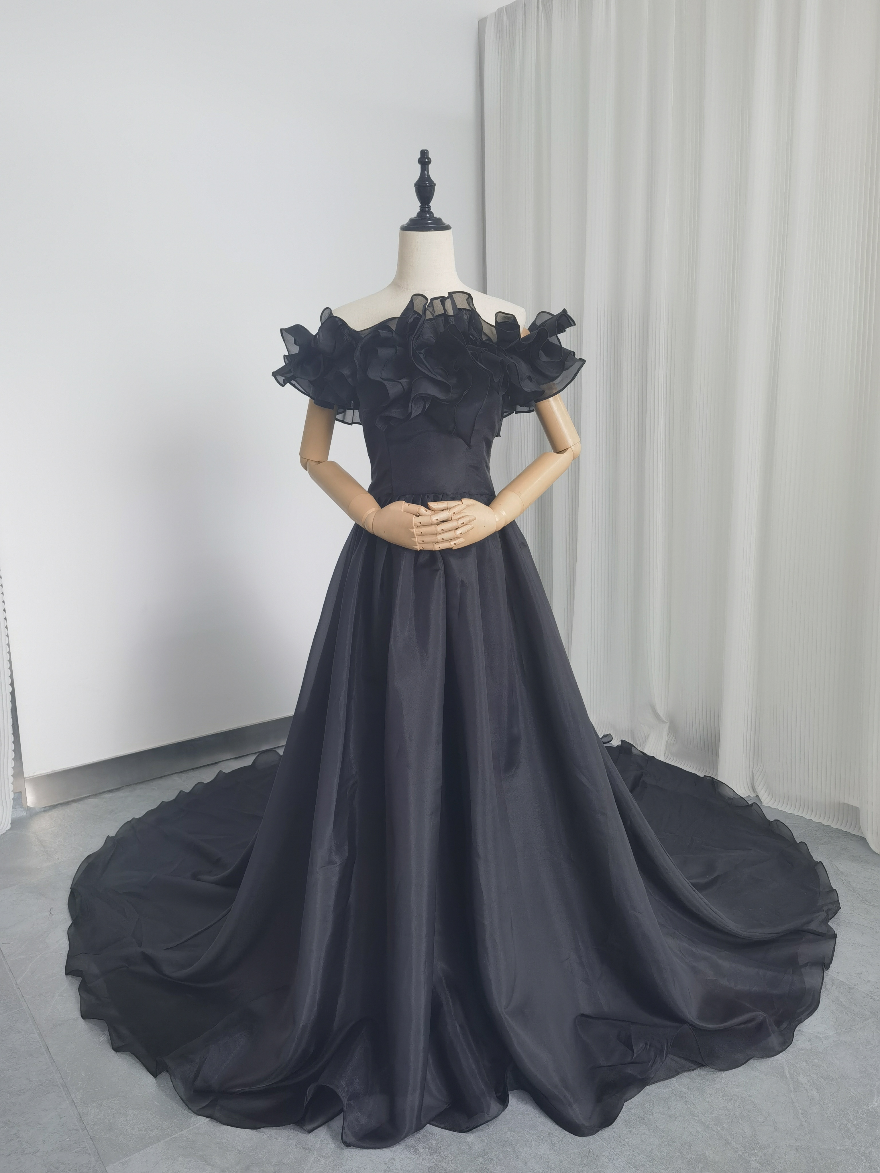 パーティードレス オフショルダー シワ ブラック 編み上げ 大人っぽい 前撮り 21,593円