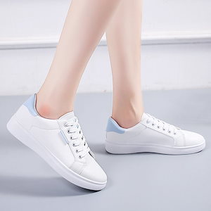 スニーカー女性韓国版皮麺純色低白靴ゴム平底レジャー学生靴現品