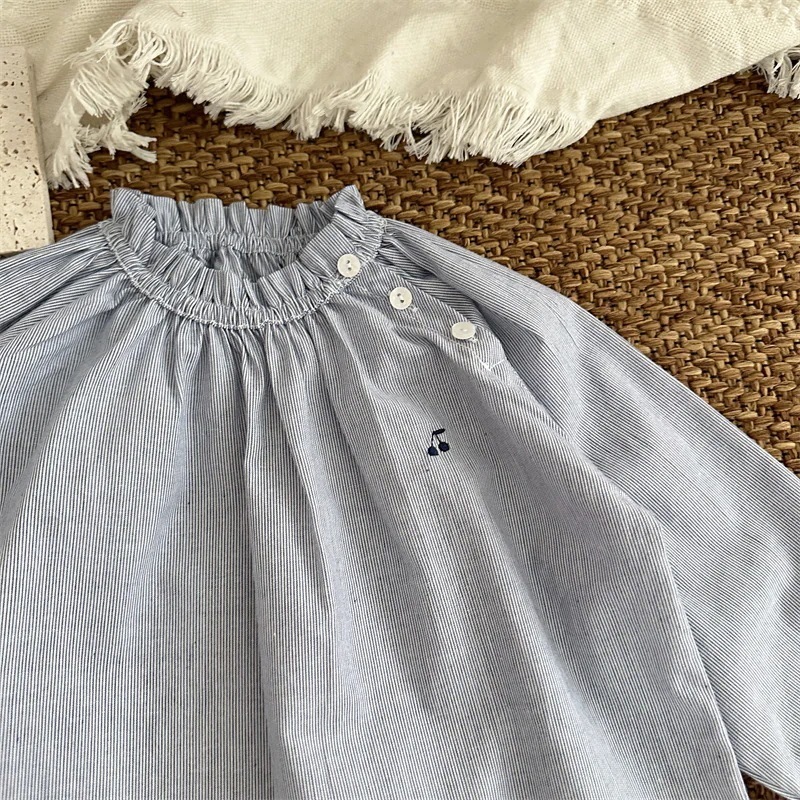 秋の子供刺繍シャツ 女の子の韓国版ストライプシャツ