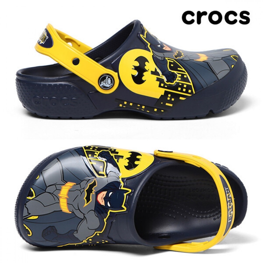 クロックスキッズバットマンパッチクロッグ K 207470-410