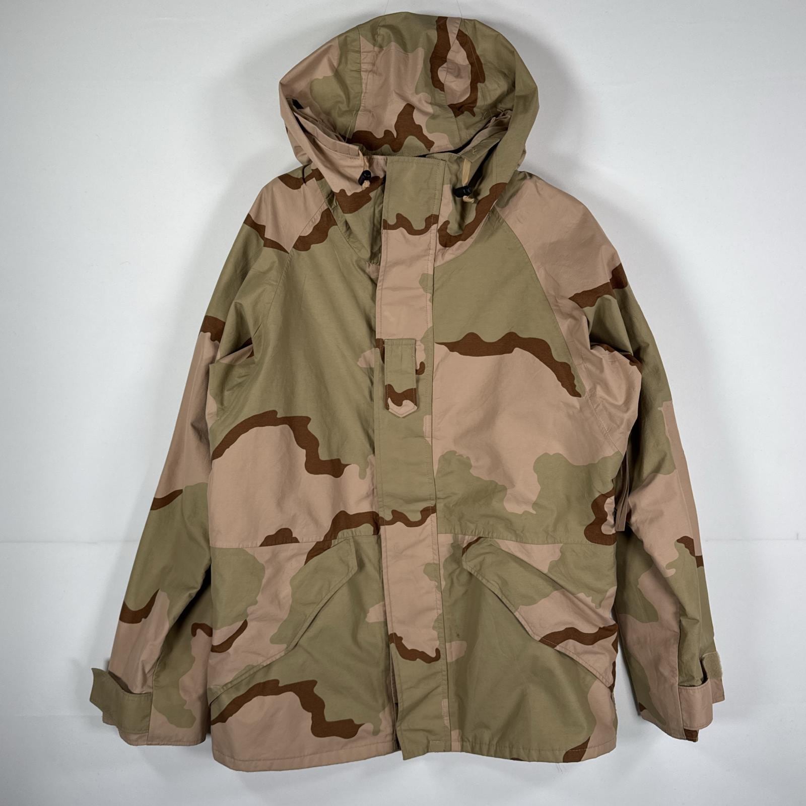古着 ミリタリージャケット ECWCS GORE-TEX デザートカモ ゴアテックスパーカー 米軍 実物 ナイロンジャケット mediumregular ベージュ メンズ