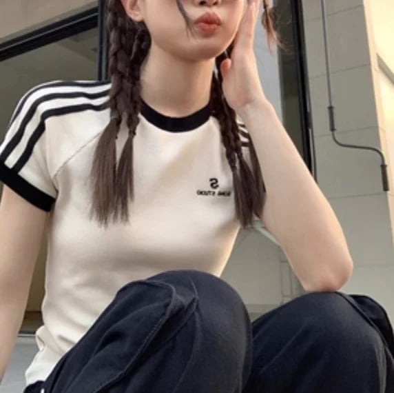 トップス Tシャツ カットソー 白トップス ショート ショート丈 袖あり 半袖 スリム タイト 細身 かわいい 大人可愛い きれいめ シンプル カジュアル 大人 上品 おしゃれ お洒落 大人女子