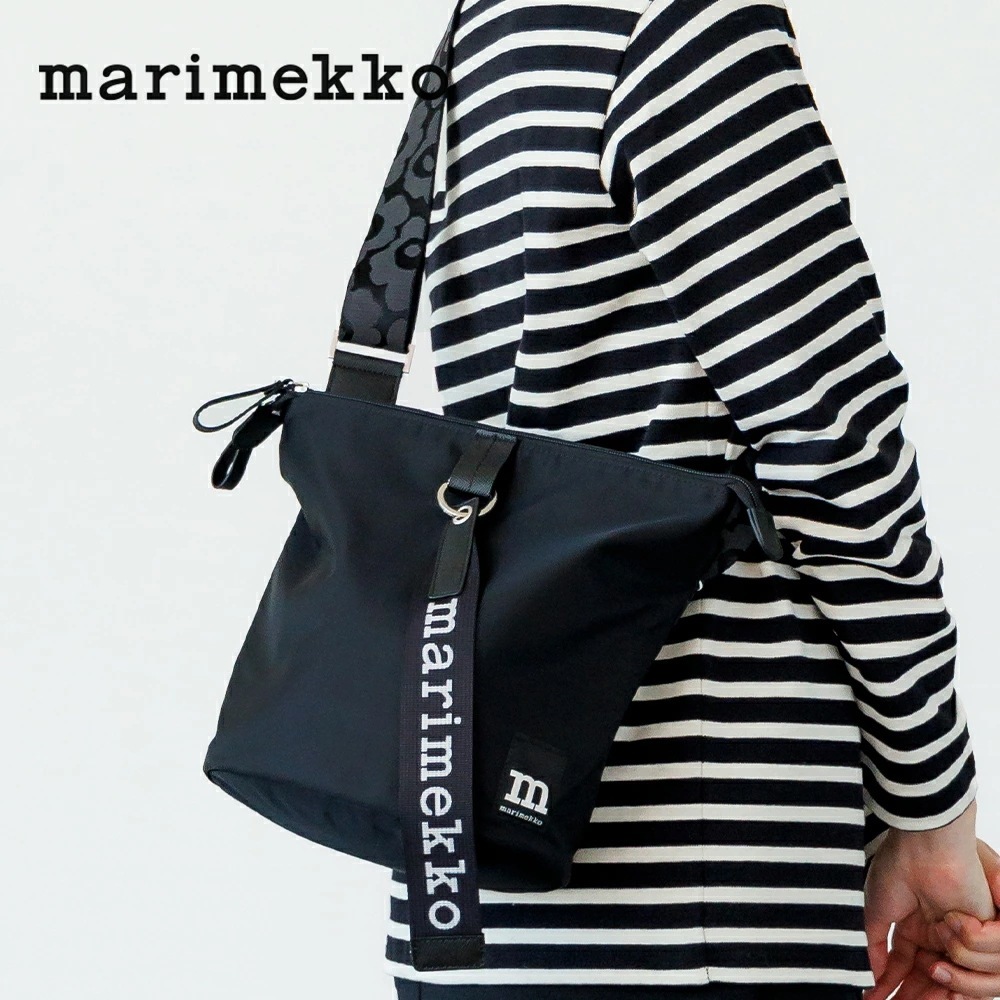 【正規品】マリメッコ Carry All Solid ショルダーバッグ ブラック バッグ 旅行 トラベル 定番 ユニセックス ギフト