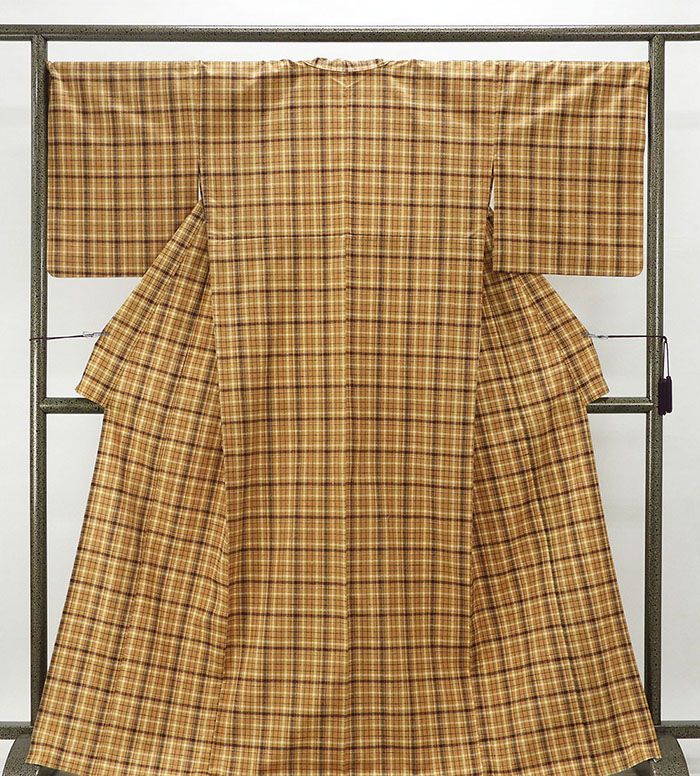 単衣 紬 新品仕立済 正絹 単衣 格子模様 身丈166cm 裄丈68cm 紬 新品 仕立て上がり 着物 wd1040