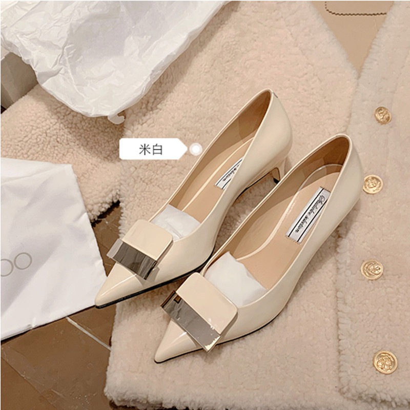 グレープママと同じスタイルのフランスのエレガントなポインテッドトゥパンプス本革ピンヒール女性用2024春秋の新しいスタイル