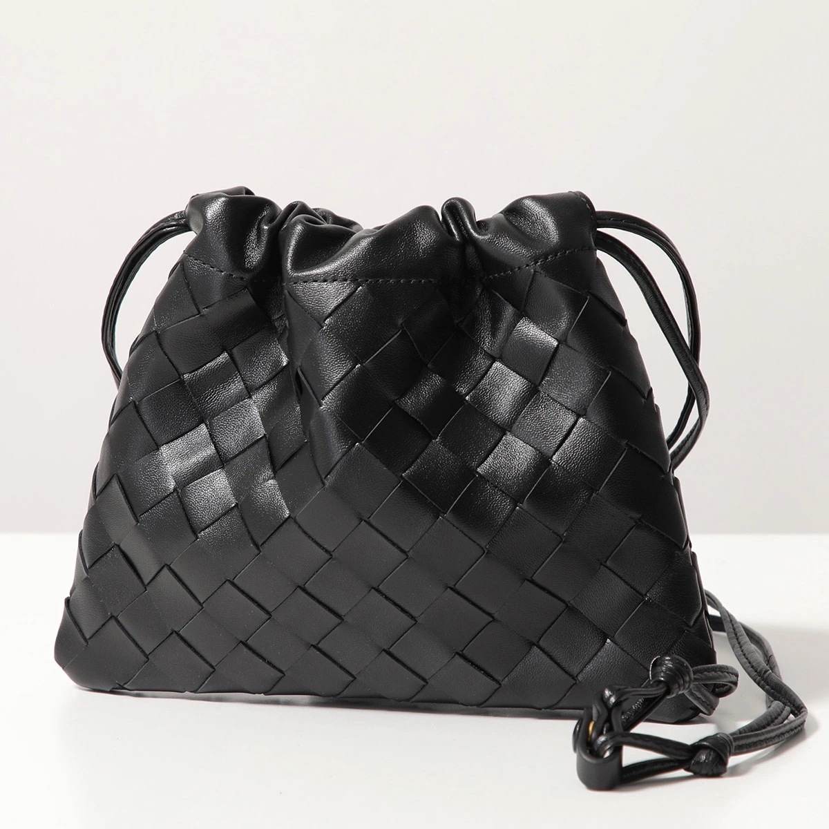 BOTTEGA VENETA ボッテガヴェネタ ショルダーバッグ Small Dustbag bag スモール ダスト 816987 V3IV1 レディース レザー イントレチャート 鞄