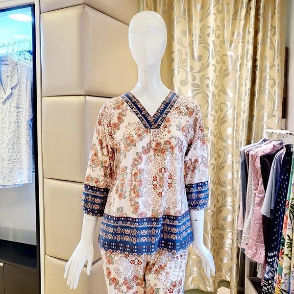 VEV3985W_スパン起毛加工花柄ホームウェア上