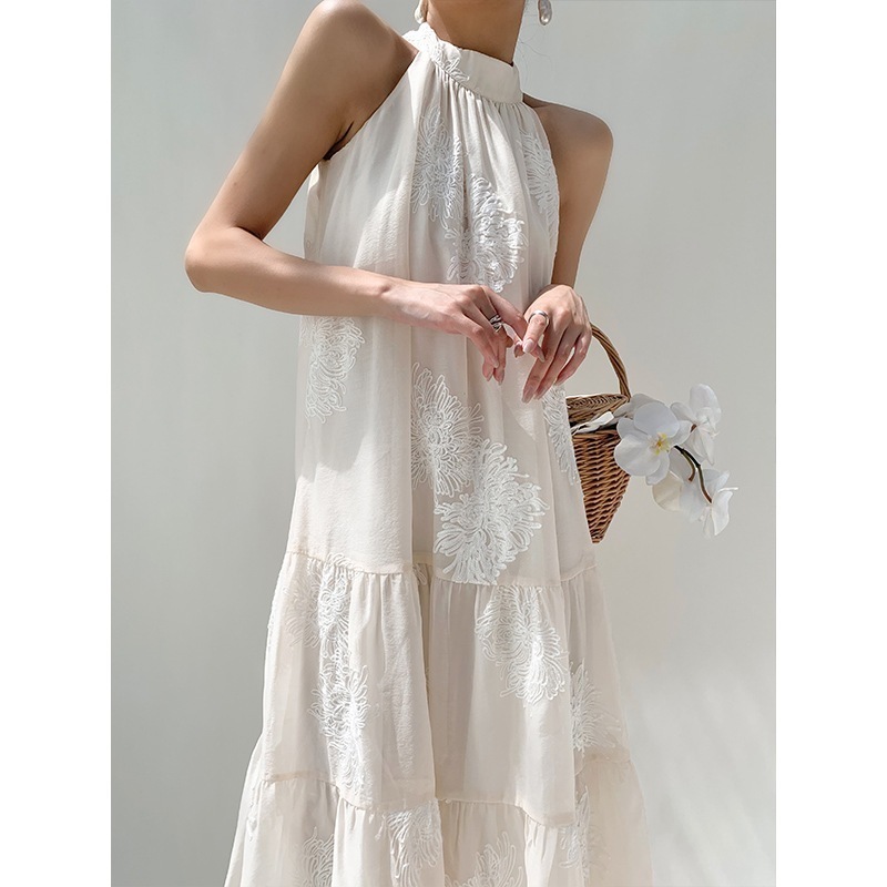 紅山2024夏レトロアプリコット刺繍ホルタードレスノースリーブオフショルダースイングホリデースタイルロングドレス
