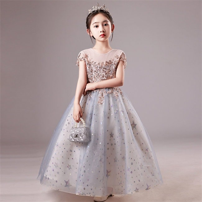 グレー　半袖　ロングドレス　キッズ　ドレス　子供ドレス　ラメ　フォーマルドレス　ワンピース　キッズ服 子供服 女の子 子ども　発表会　七五三　演出舞台結婚式卒業園　入園式 ピアノ　110-160CM