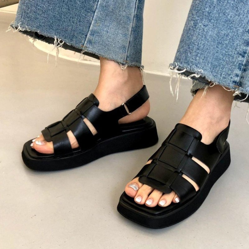 シンプル, カジュアルな 編み込みデザイン オープントゥ．スクエアトゥ ベルクロ バックストラップ付き ローヒール 厚底 デイリーサンダル．グルカサンダル