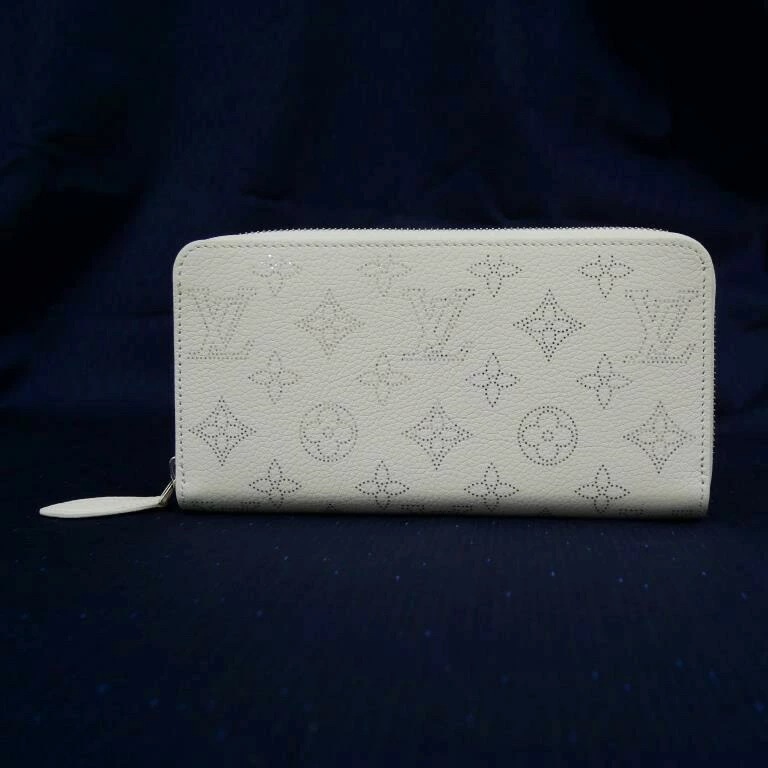 ルイ・ヴィトン LOUISVUITTON 長財布 ジッピー・ウォレット ラウンドファスナー M11366 マヒナ・モノグラム ホワイト(68828)