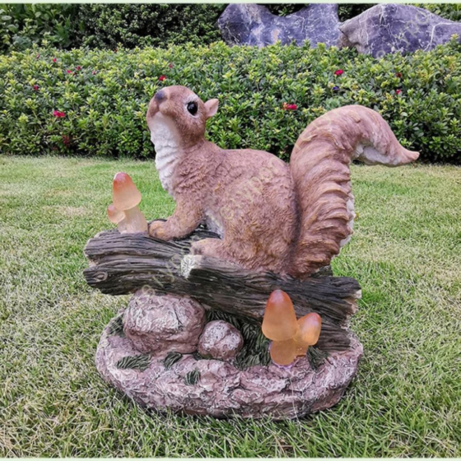 ソーラー ガーデンライト 防水 電池不要 リスオブジェ オブジェ用ライト 自動充電 玄関ライト おきもの リス かわいい 置き物 マスコット 樹脂像 庭園灯