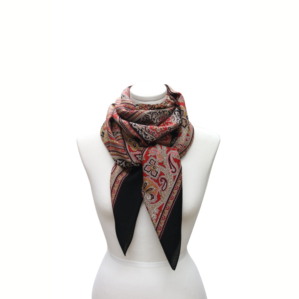 Clara Paisley S7045W011