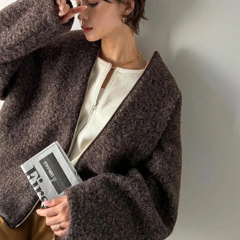 ClassicalEvon アウター ジャケット レディース ブークレ ノーカラージャケット 上品 軽やか きちんと感 すっきりノーカラー デイリー お仕事 ゴールドジップ きれいめ こなれ