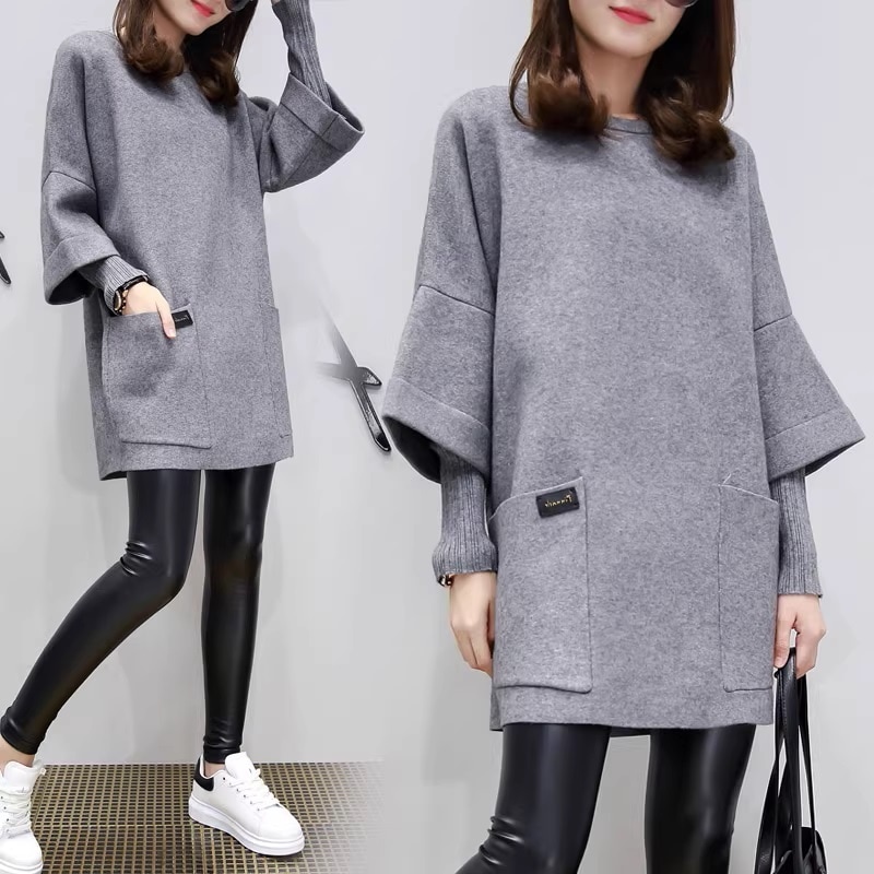 重ね着風袖デザイン フェイクレイヤード ロングトップス トップス プルオーバー チュニック丈 Iライン 長袖 ドロップショルダー 襟なし ラウンドネック 切り替えデザイン ポケット ロゴタグ付き