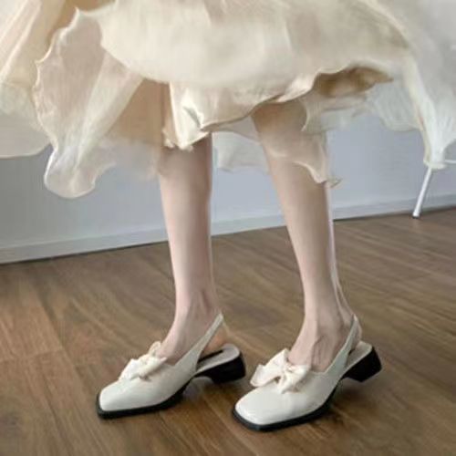 リボン付きスクエアトゥフレンチラップサンダル2カジュアルなスニーカー 話題トングサンダル