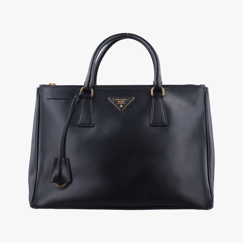 ガレリアブラックサフィアーノレザー1BA27431/R中古