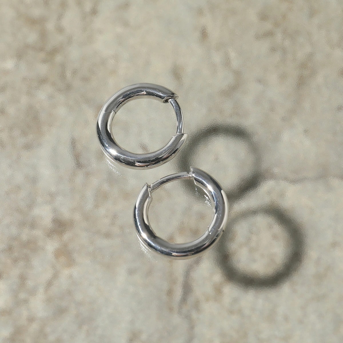 TOMWOOD トムウッド ピアス Classic Hoop Small クラシック フープ スモール 100193 E39LSNA01S925 レディース シルバー925 アクセサリー SILVER