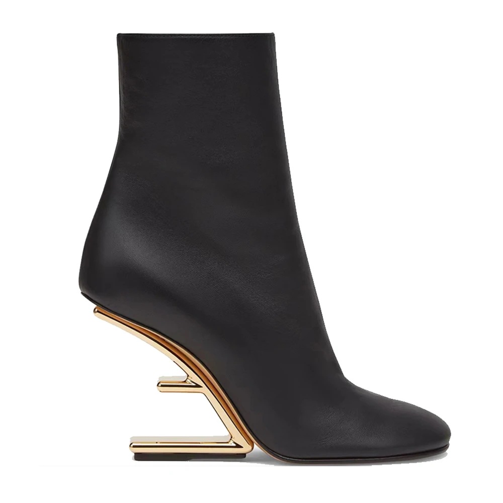 女性の丸いつま先の足首のブーツ 革のジッパー モダンでシンプル 透かし彫り 新しいコレクション2023