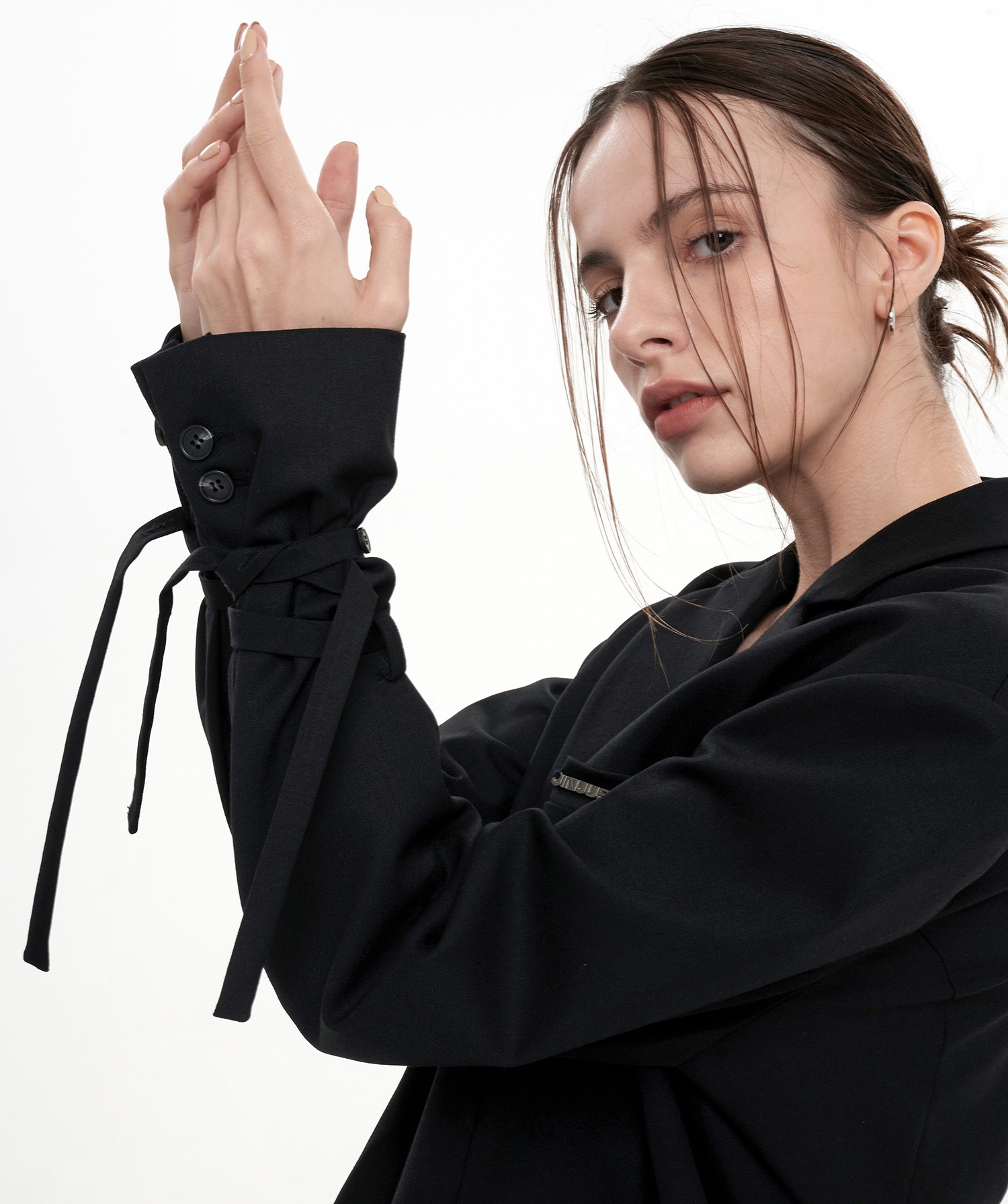 SLEEVE STRAP OVER FIT JACKET [BLACK]