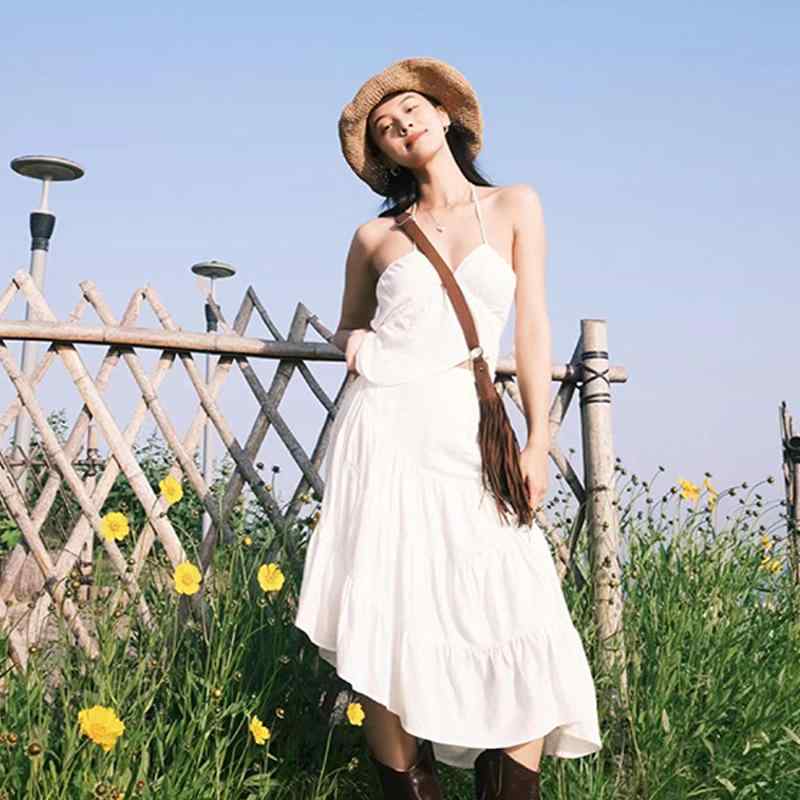 レディース リゾート 海辺 休暇 ビーチ スタイル フェアリー バックレス ワンピース シンプル おしゃれ コーデ
