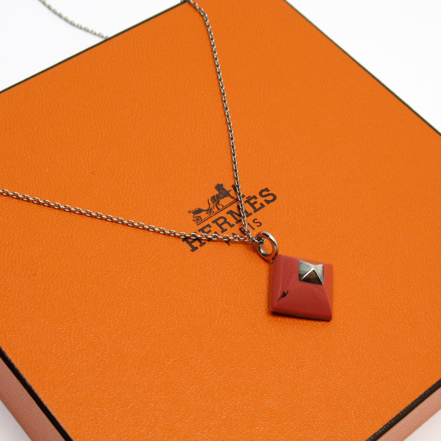 エルメス HERMES ネックレス メドール キュピドン メタル シルバー/ピンク レディース w0851j