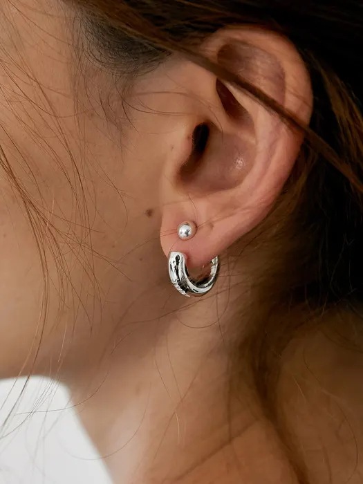 curve earring - silver おしゃれ ピアス 韓国ファッション 韓国コスメ 韓国ブランド レディースファッション アクセサリー ピアス 指輪 韓国人気 アイドル