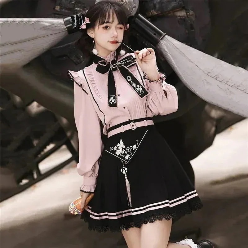 漢服セットアップ チャイナ風セット 普段着 改良漢服 地雷系 刺繍 中華 フリルシャツ ブラウス ミニ 文化祭 撮影服 演出服 デート