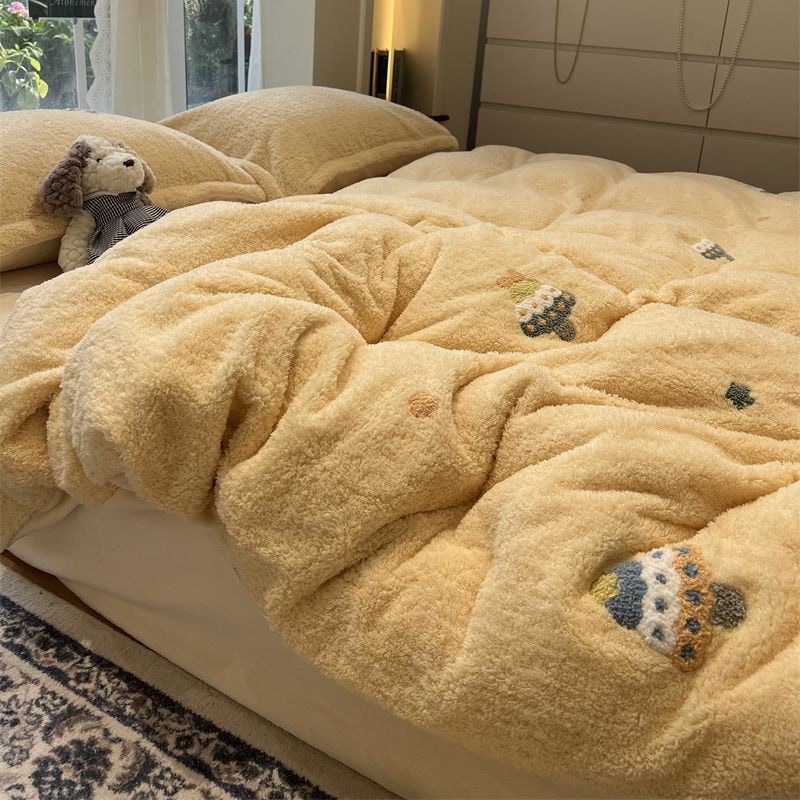 11 冬の厚いテディベルベット黄色のタオル刺繍クリスマスツリーベルベットセットコーラルベルベット1.5m1.8m ベッドシートスタイルmベッド：230*245羽毛布団