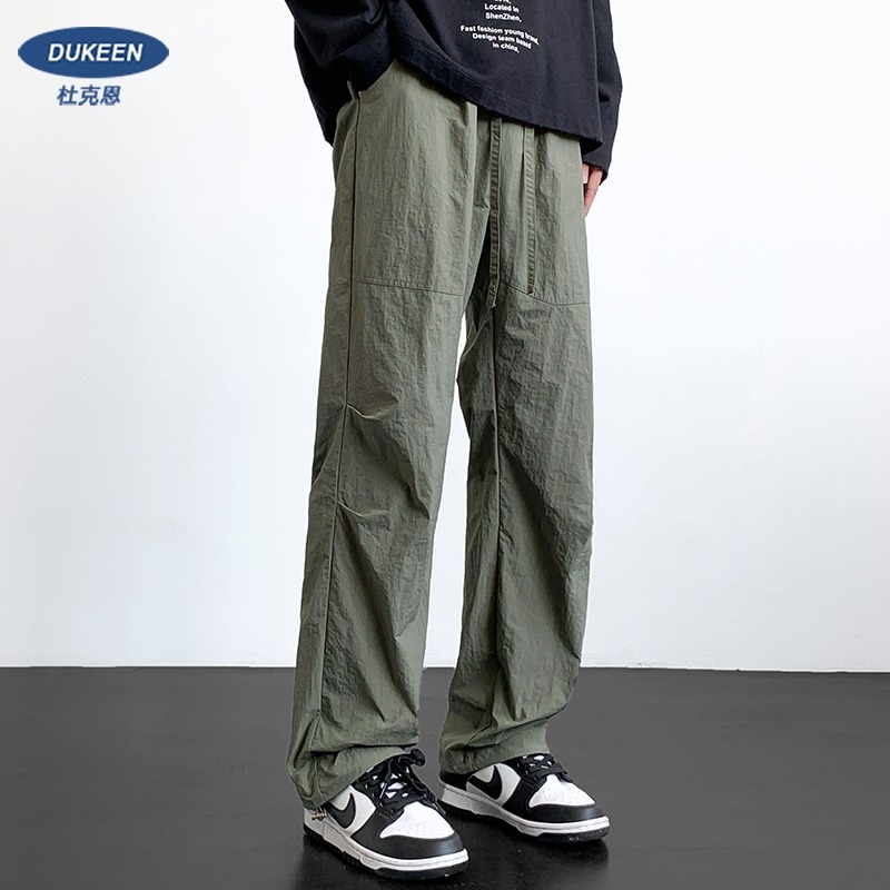 メンズ ナイロン オーバーオール メンズ 春秋 アウトドア ロギング パンツ ルーズレッグ ドローストリング パラトルーパー パンツ メンズ カジュアル パンツ