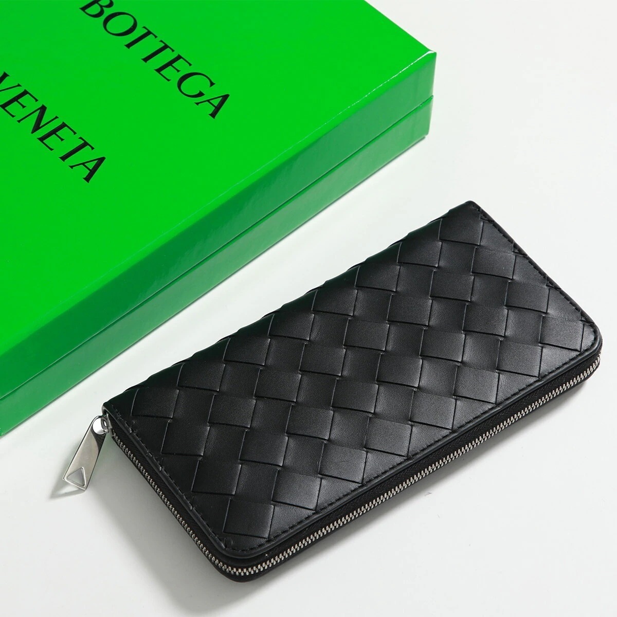 BOTTEGA VENETA ボッテガヴェネタ ラウンドファスナー長財布 814838 VCPQ4 749427 VCPQ4 メンズ イントレチャート レザー 8803 814838VCPQ4880 80,995円
