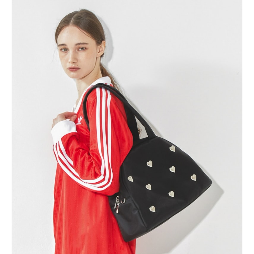 「韓国人気」Silver Heart Studs Black Half Moon Big Bag ブラック ハートスタッズビッグバッグ