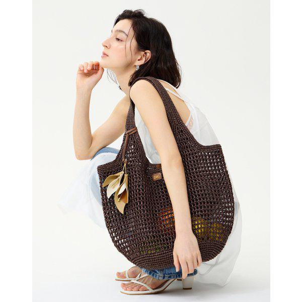[26SS] [MISTY FLOWER RAFFIA] ブラウンラフィアねじりメッシュショルダーバッグ L DCBA6E590W3