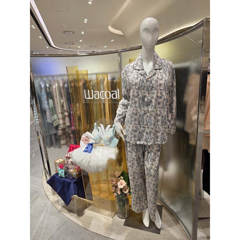 タッチ感が良いポリ素材を活用したウェディングアンサンブル 男性パジャマ (WPA2503M) 19,994円