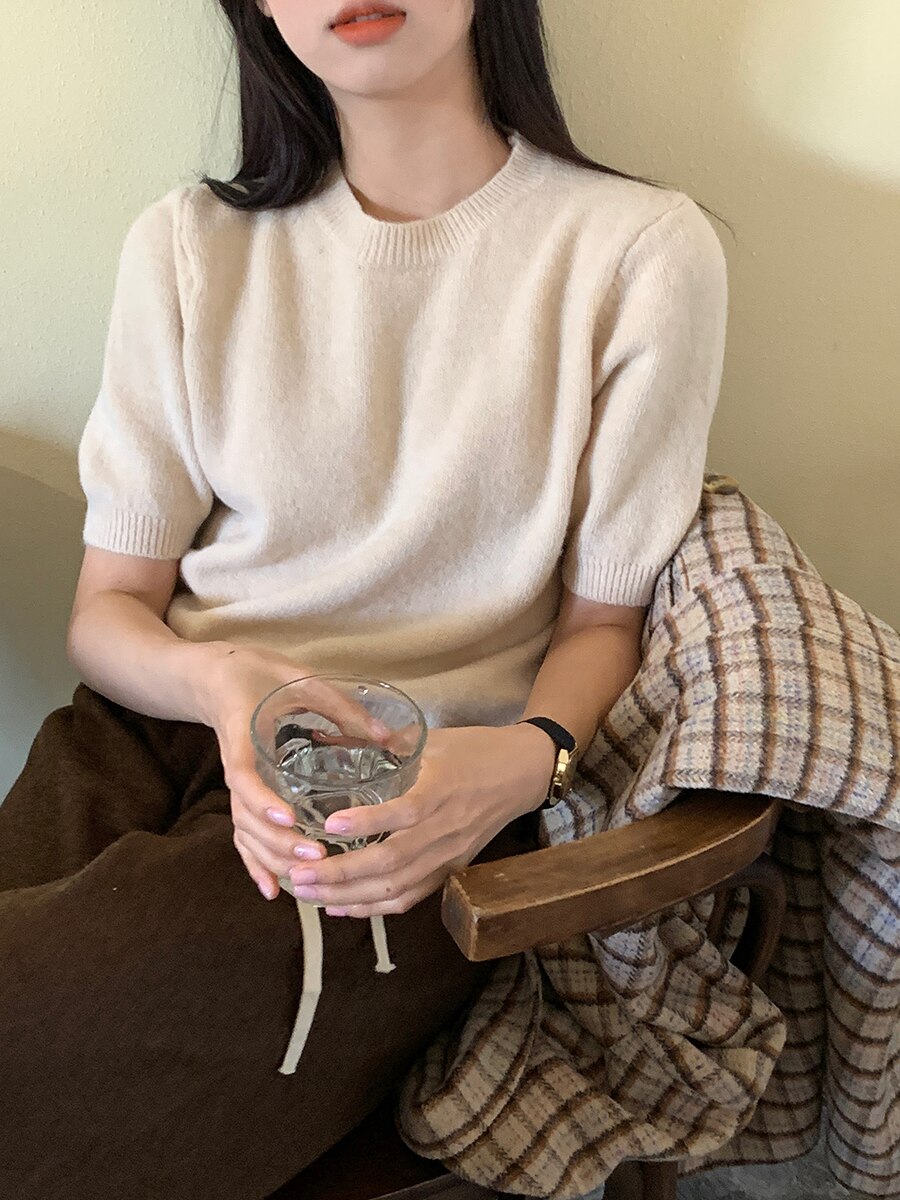 ニット セーター カットソー 半袖 クルーネック ふわふわ かわいい 大人可愛い きれいめ シンプル カジュアル 無地 春 秋 冬 学生 デート お出かけ モテ 重ね着 白 ホワイト