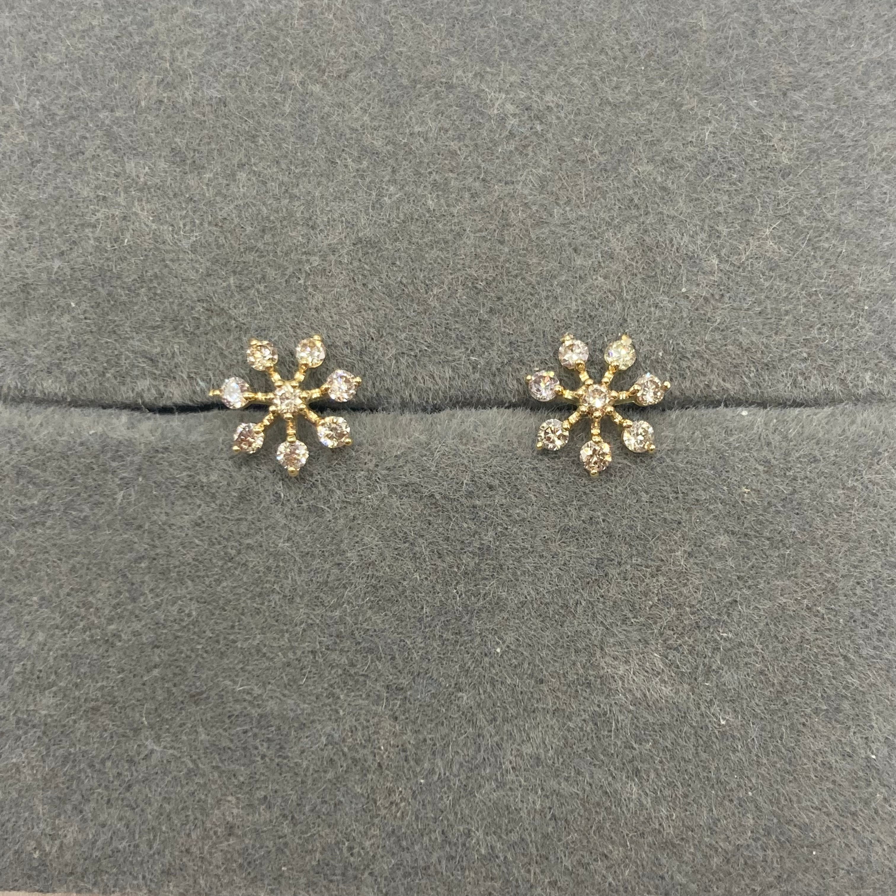 新品　K18　ダイアモンド　ピアス　天然ダイヤモンド 0.2ct　フラワー　エレガント　E4552306170081