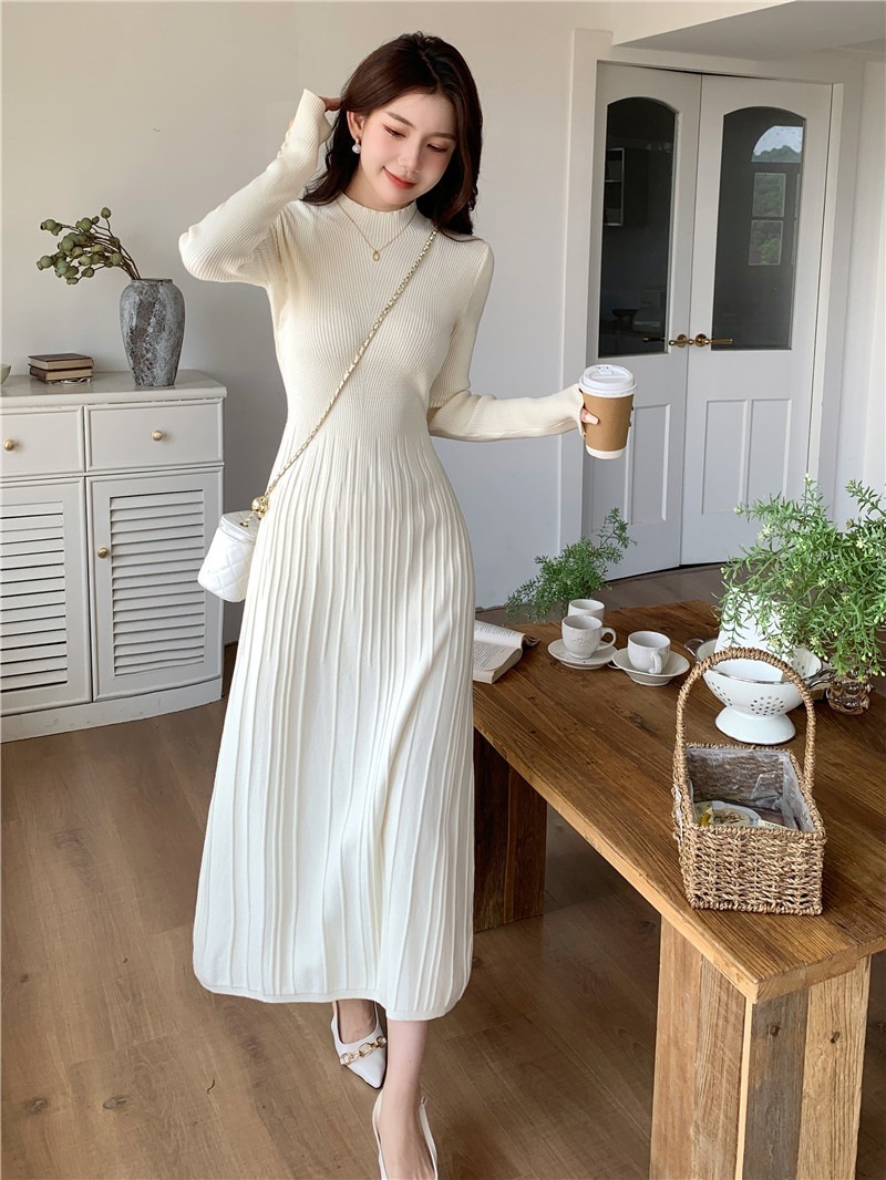 春と冬のニットドレスサブ新しい女性の長袖ウエストはロングスカート内の気質の薄いシニア感覚