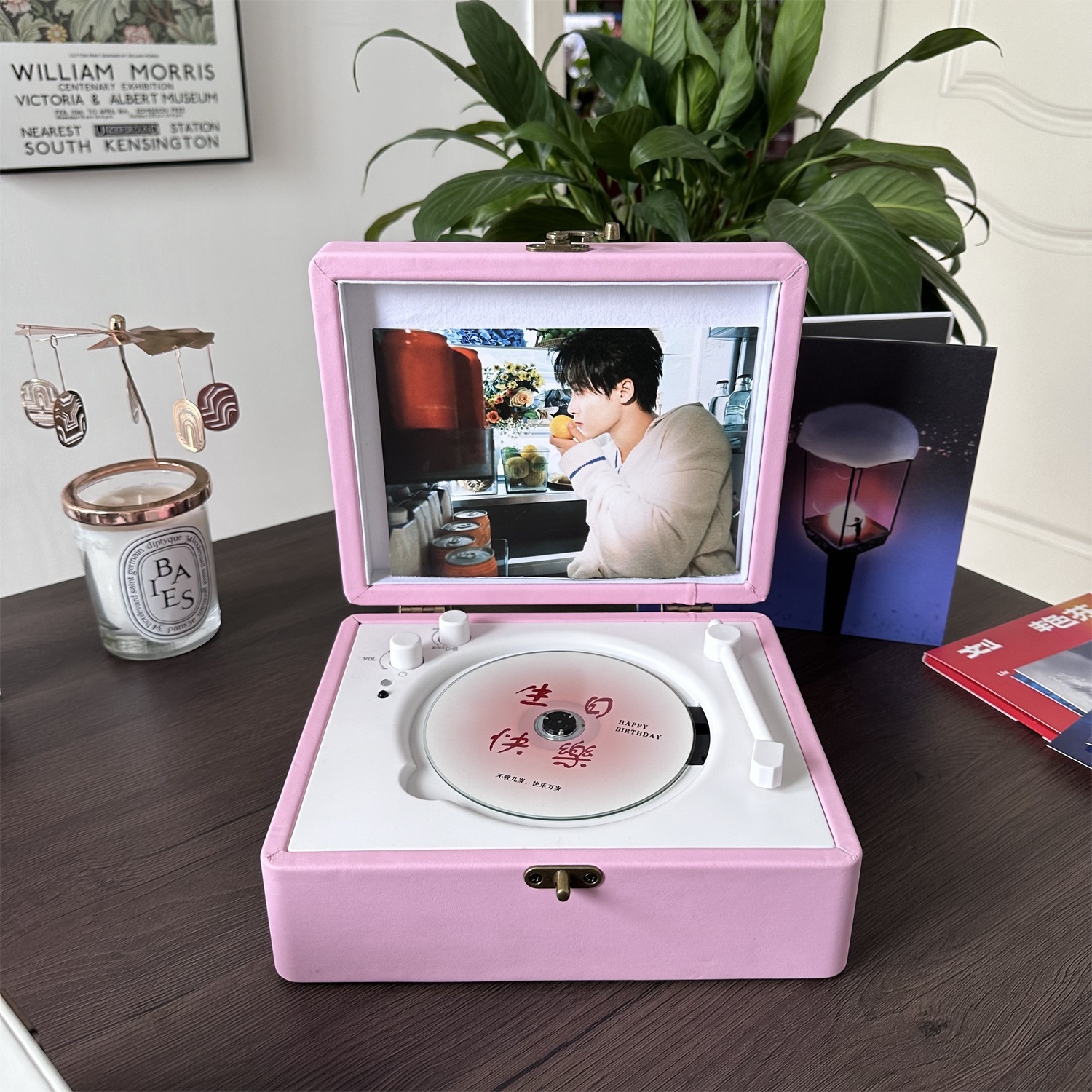 新しい Cd プレーヤー スター アルバム Cd ディスク スピーカー付きレトロ Bluetooth オーディオ ポータブル誕生日ギフト 7,161円