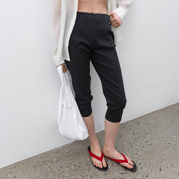 CLEAN LINE BANDING CAPRI PANTS (PT-5772)