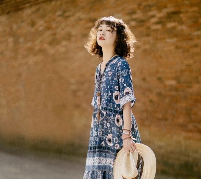 ワンピース フレアスカート フレアワンピース ロング l マキシ マキシ丈 5分袖 Vネック フレア ポリエステル かわいい おしゃれ お洒落 レトロ エスニック エキゾチック 個性的 デート