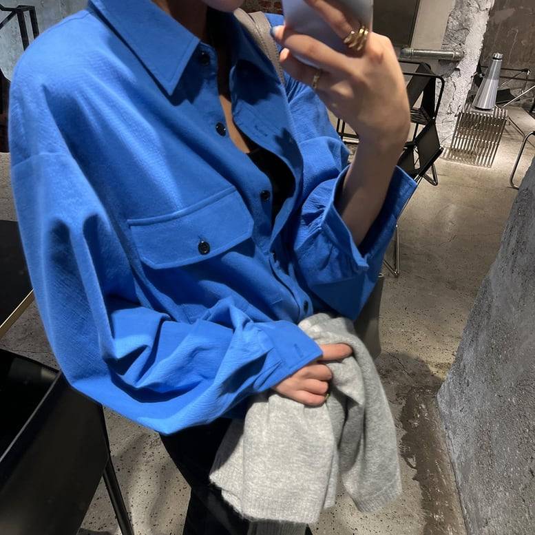 2color レディース ダブルポケットシャツ 長袖シャツ トップス シャツ 長袖 襟付き パッチポケット 大人 こなれ感 ラフ メンズライク 着回し ブラウス 青 白 ブルー ホワイト 大人可愛い