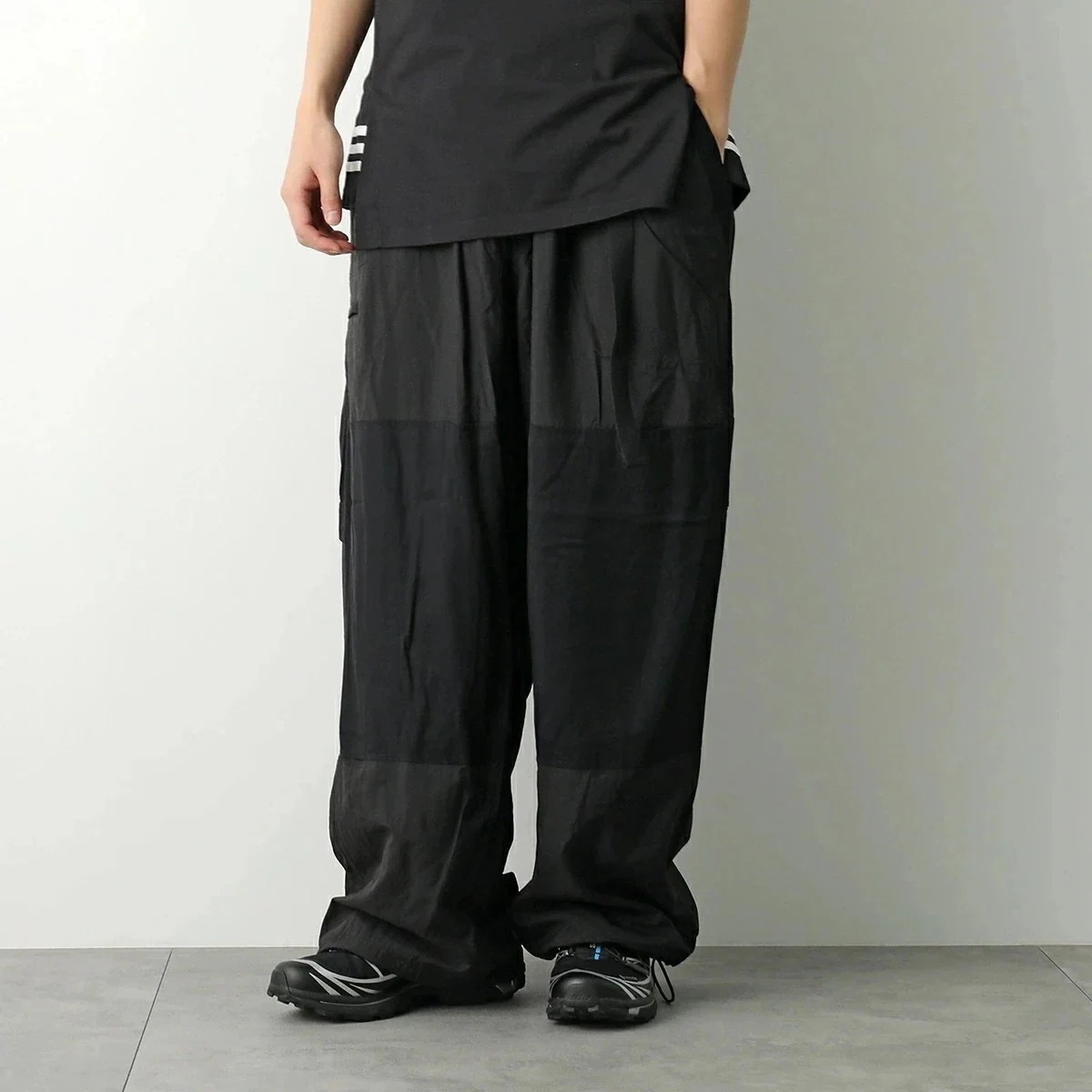 Y-3 ワイスリー パンツ M NYL PANTS JN4910 メンズ M ナイロン パンツ パネルデザイン Dリング ロゴ BLACK