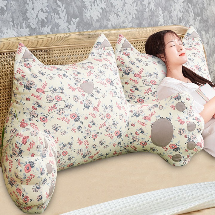 ベッドの上の大学生のベッドサイドソフトバッグの背もたれ枕クッションピローソファの読み取りとウエストピローウエストピローベッド