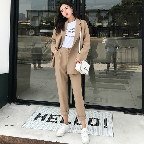 セットアップ テーラードジャケット テーパードパンツ 9分丈 長袖 ノッチドラペル デザイン ボタン ダブルブレスト ニュアンス 2点セット ツーピース お得 2点セット スタイルアップ リラックス